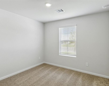 315 Belmont Pl - Photo Thumbnail 19