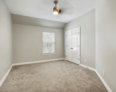 140 Fairwood Dr - Photo Thumbnail 29
