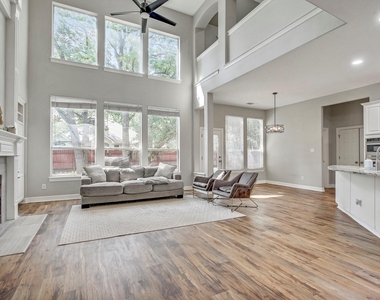 140 Fairwood Dr - Photo Thumbnail 4