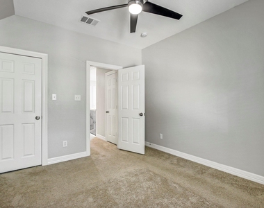 140 Fairwood Dr - Photo Thumbnail 26