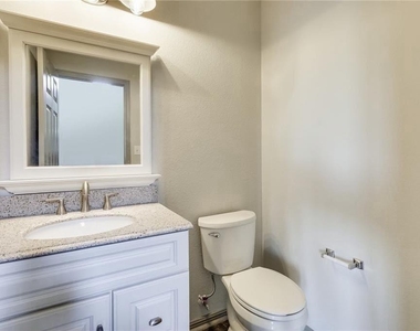15113 Fernhill Dr - Photo Thumbnail 22