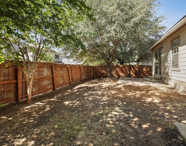 13312 Vizquel Loop - Photo Thumbnail 22