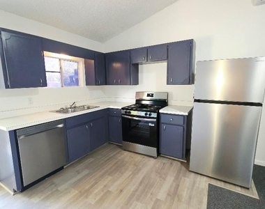 100 Quail Run Rd - Photo Thumbnail 2