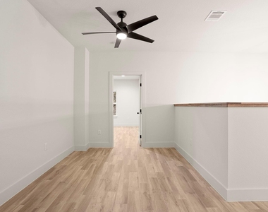 12 Wilson Cir - Photo Thumbnail 17
