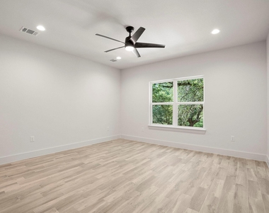12 Wilson Cir - Photo Thumbnail 18