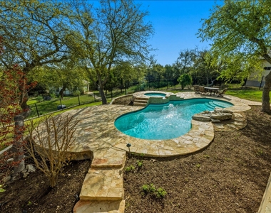 13725 Madrone Mountain Way - Photo Thumbnail 27