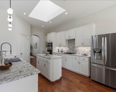 13725 Madrone Mountain Way - Photo Thumbnail 12