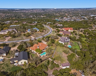 13725 Madrone Mountain Way - Photo Thumbnail 36