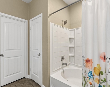 1113 Yellow Iris Rd - Photo Thumbnail 14