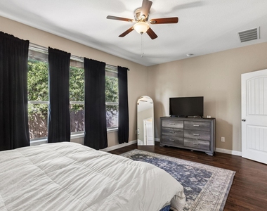 1113 Yellow Iris Rd - Photo Thumbnail 12