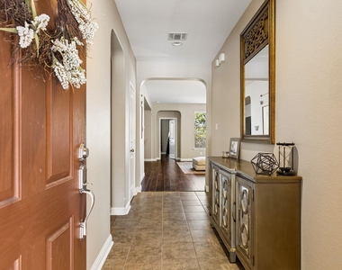 1113 Yellow Iris Rd - Photo Thumbnail 2
