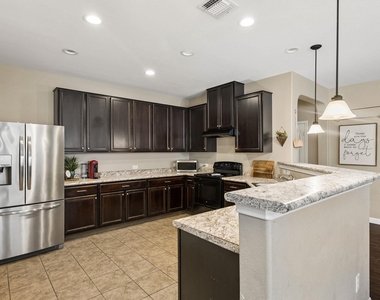 1113 Yellow Iris Rd - Photo Thumbnail 7