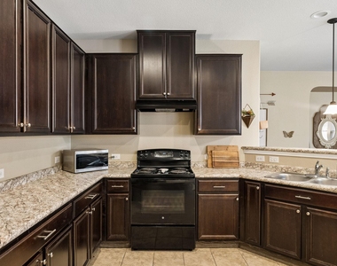 1113 Yellow Iris Rd - Photo Thumbnail 9