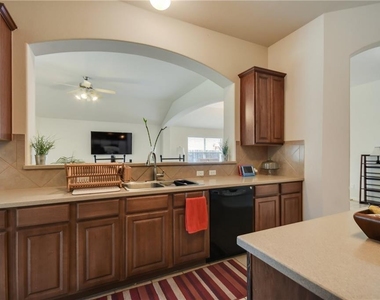 4490 Heritage Well Ln - Photo Thumbnail 13