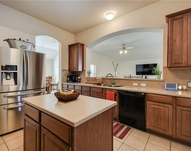 4490 Heritage Well Ln - Photo Thumbnail 12