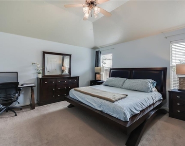 4490 Heritage Well Ln - Photo Thumbnail 15