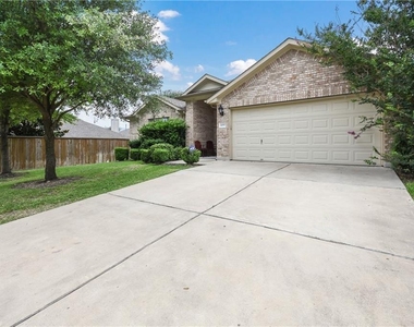 4490 Heritage Well Ln - Photo Thumbnail 2