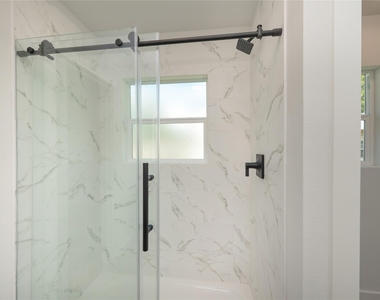 109 Elizabeth Dr - Photo Thumbnail 16