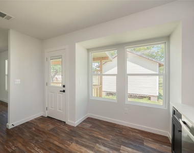 109 Elizabeth Dr - Photo Thumbnail 11