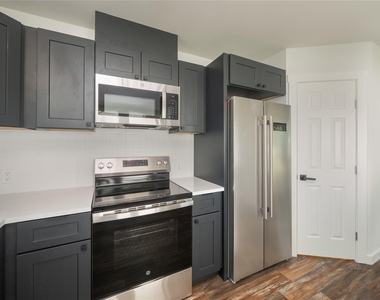 109 Elizabeth Dr - Photo Thumbnail 10