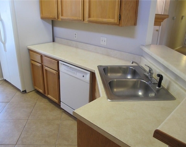 1301 Texas Oak Way - Photo Thumbnail 8