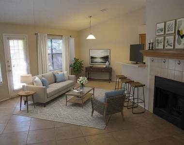 1301 Texas Oak Way - Photo Thumbnail 2