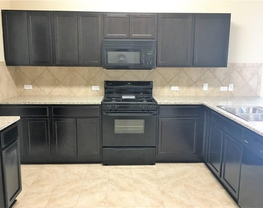 1713 Deodara Dr - Photo Thumbnail 2