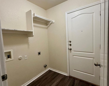 3302 Etheredge Dr - Photo Thumbnail 22