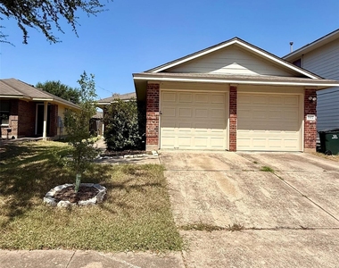 3302 Etheredge Dr - Photo Thumbnail 1