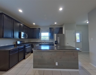 240 Dragon Ridge Rd - Photo Thumbnail 4