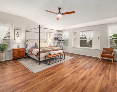 1305 Horseshoe Ranch Dr - Photo Thumbnail 18