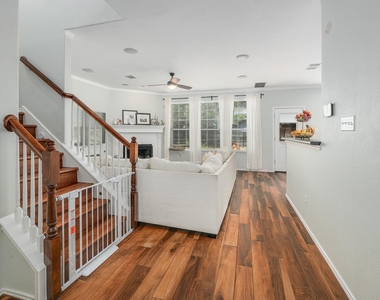 1305 Horseshoe Ranch Dr - Photo Thumbnail 5