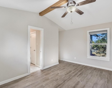 10310 Bilbrook Pl - Photo Thumbnail 15