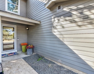10310 Bilbrook Pl - Photo Thumbnail 2