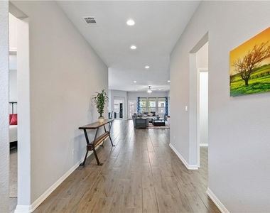 20217 Great Egret Ln - Photo Thumbnail 4