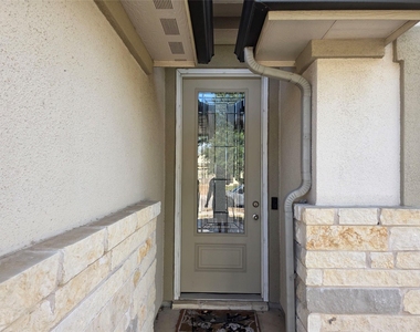 19024 Kimberlite Dr - Photo Thumbnail 3