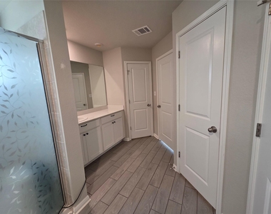 19024 Kimberlite Dr - Photo Thumbnail 28