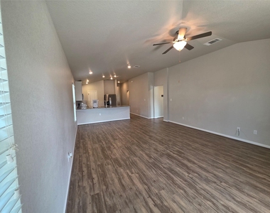 19024 Kimberlite Dr - Photo Thumbnail 19