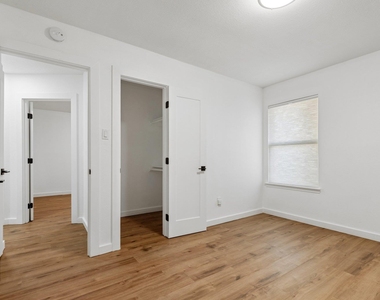 1900 Rampart Cir - Photo Thumbnail 6