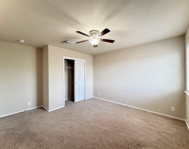 1912 Golden Arrow Ave - Photo Thumbnail 15