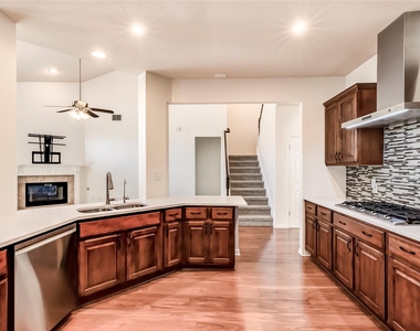 15617 Pumpkin Ridge Dr - Photo Thumbnail 10