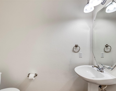 15617 Pumpkin Ridge Dr - Photo Thumbnail 14
