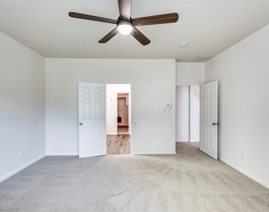 15617 Pumpkin Ridge Dr - Photo Thumbnail 16