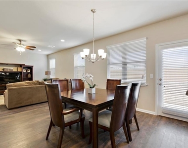 944 Palo Duro Dr - Photo Thumbnail 17