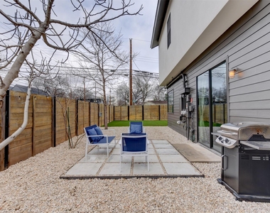 2501 E 4th St - Photo Thumbnail 24