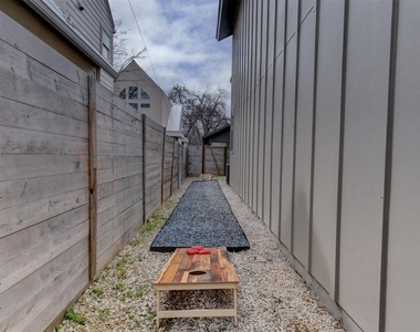 2501 E 4th St - Photo Thumbnail 26