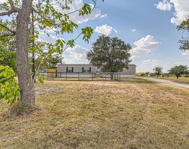 517 Crossroads Dr - Photo Thumbnail 3