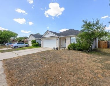 14608 Rumfeldt St - Photo Thumbnail 2