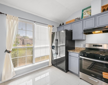 14608 Rumfeldt St - Photo Thumbnail 14