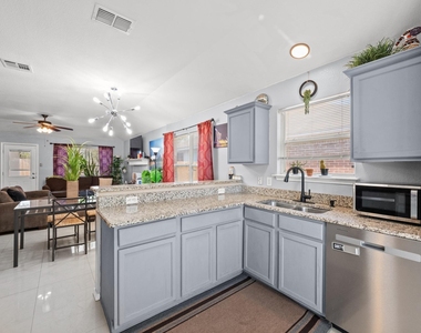 14608 Rumfeldt St - Photo Thumbnail 15